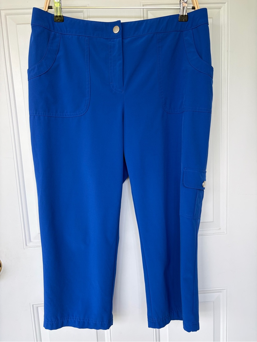 •Chico's• Balance Cargo Crop Pants in Cobalt Blue - Size 10 (Chico’s 1.5)